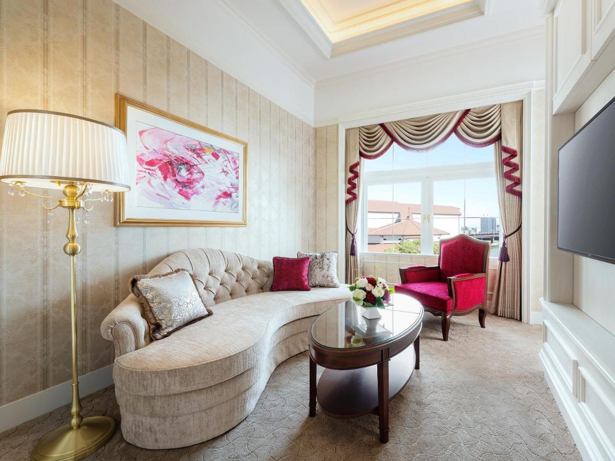 Takarazuka Hotel Екстериор снимка