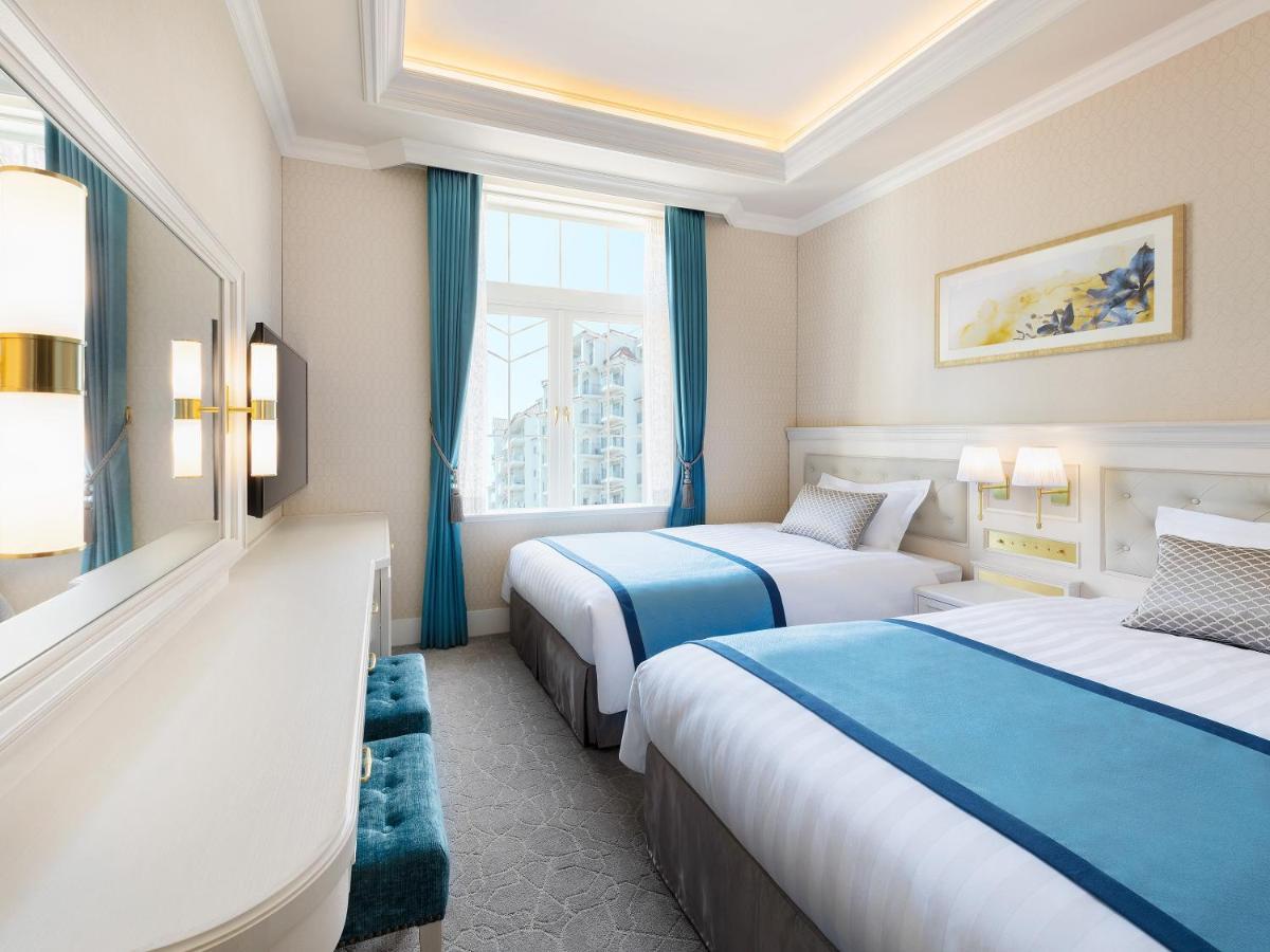 Takarazuka Hotel Екстериор снимка