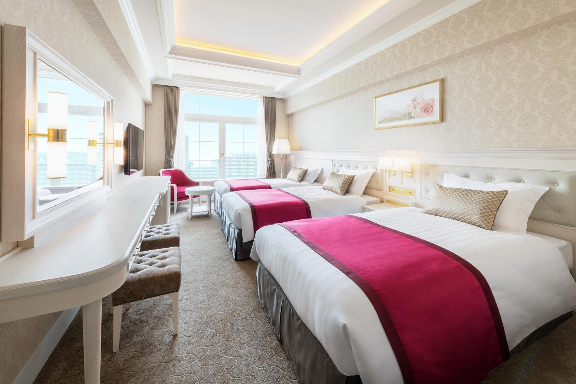 Takarazuka Hotel Екстериор снимка