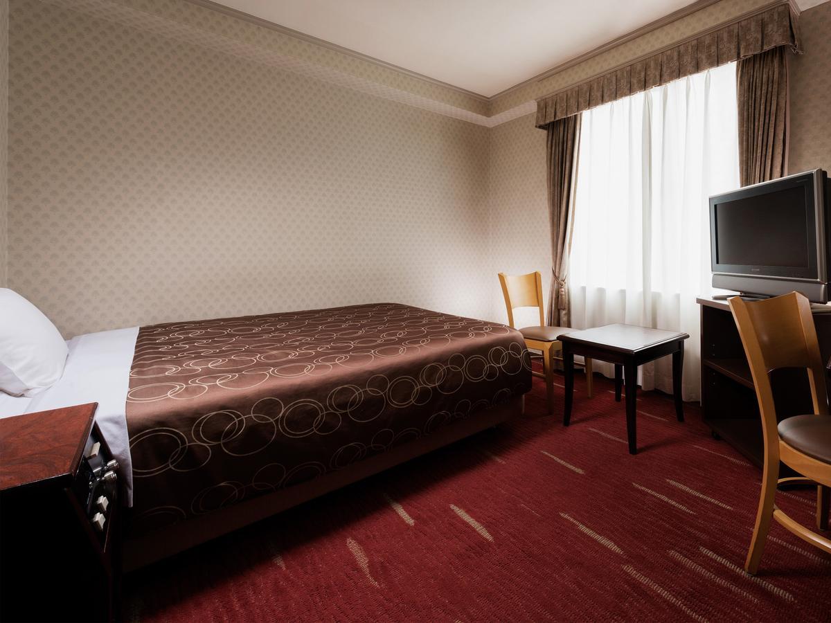 Takarazuka Hotel Екстериор снимка