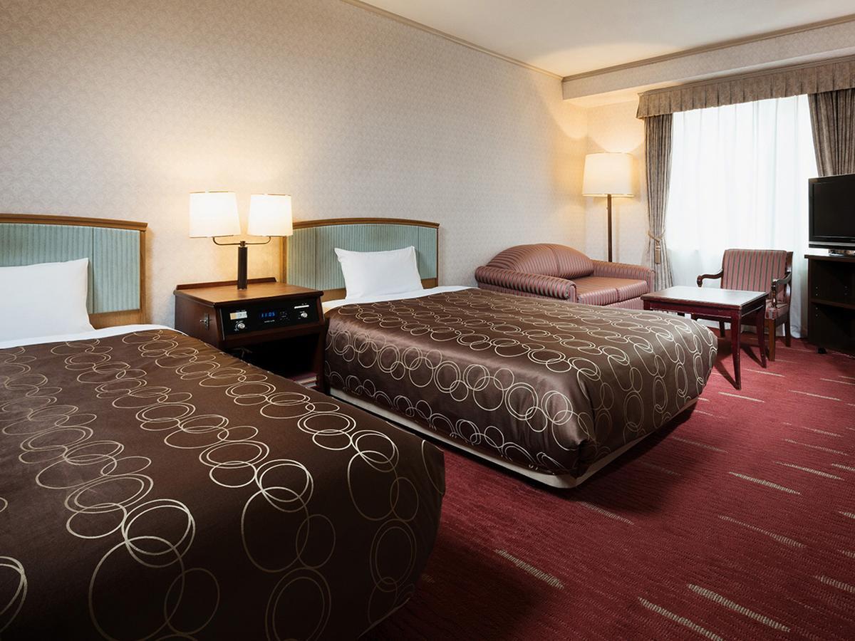 Takarazuka Hotel Екстериор снимка
