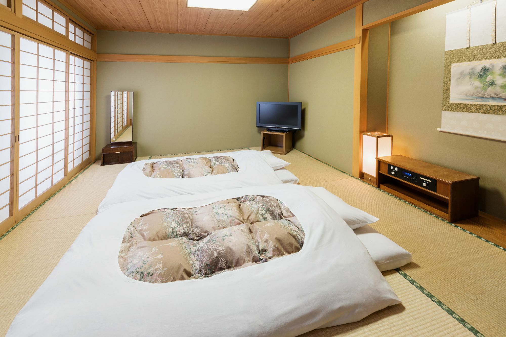 Takarazuka Hotel Екстериор снимка