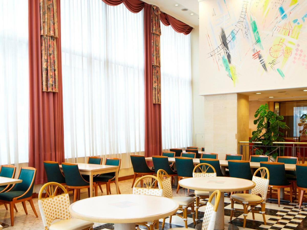 Takarazuka Hotel Екстериор снимка