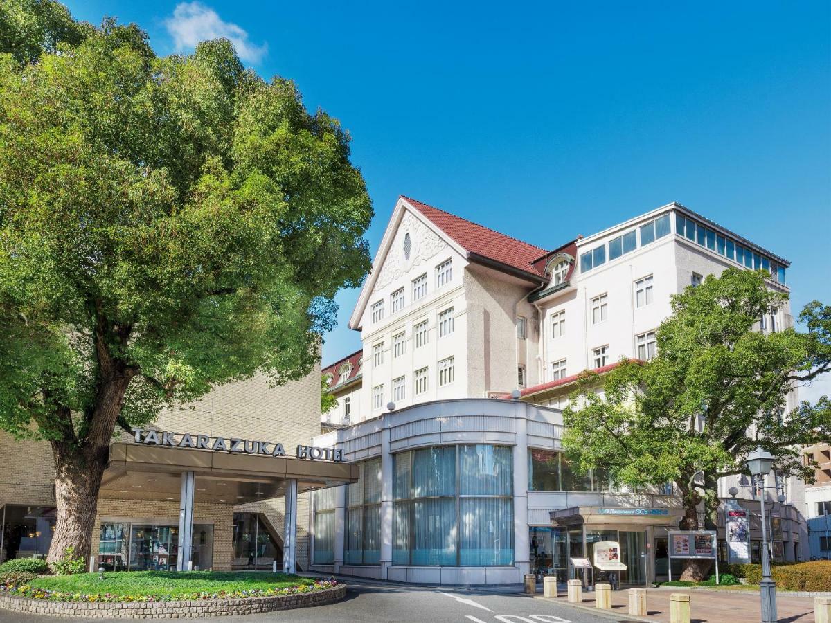 Takarazuka Hotel Екстериор снимка